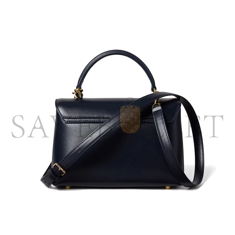 Ce1i*e TEEN NINO BAG IN SMOOTH SATINATED CALFSKIN WITH ENAMEL CLOSURE 118115388.GMU5 (20.5*13*8cm)